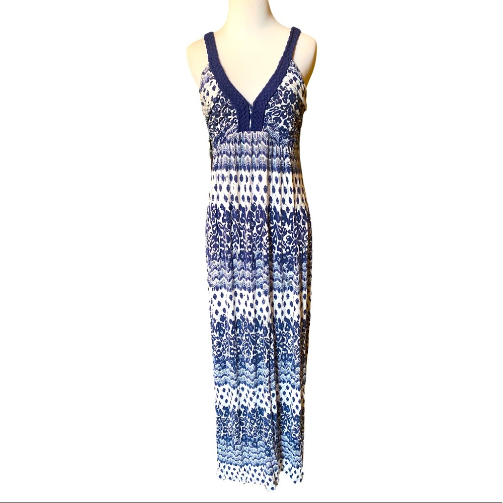 Blue & white print maxi dress!
